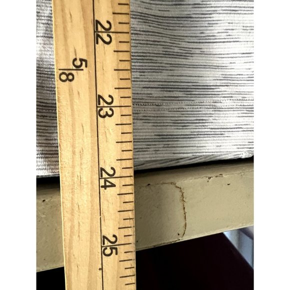 Lululemon women's light gray heathered workout top size small - Picture 7 of 7